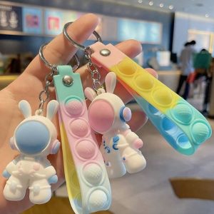Kit Chaveiro Pulseira Pingente Coelho Espacial Astronauta