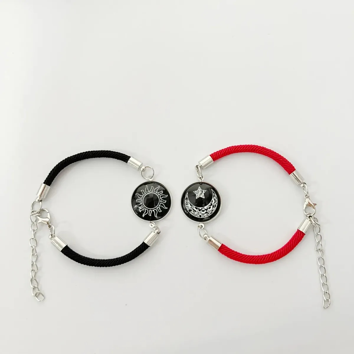 Kit 02 Pulseiras Luminosa Casal Namorados Amizade Sol e Lua - Imagem 2